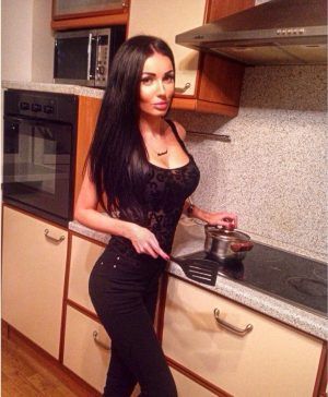 Проститутка Ира с секс услугами в Москве
