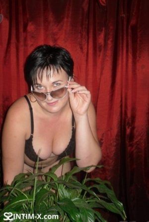 Проститутка Вика с секс услугами в Москве