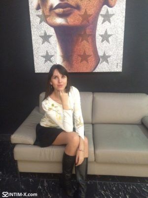 Проститутка Маша с секс услугами в Москве
